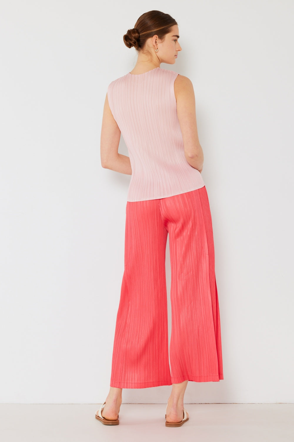 Marina West Elegance Pleated Wide-Leg Pants