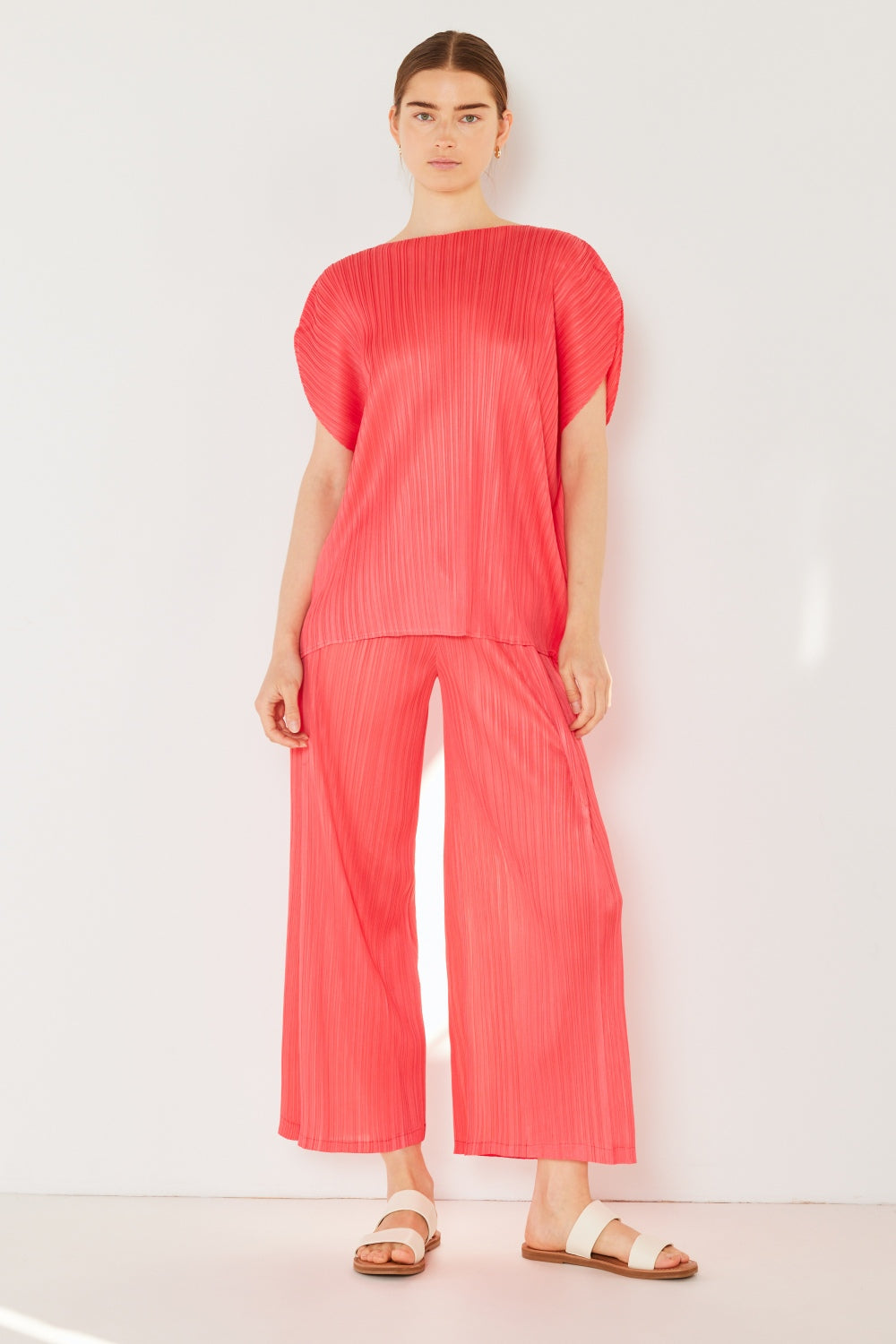 Marina West Elegance Pleated Wide-Leg Pants