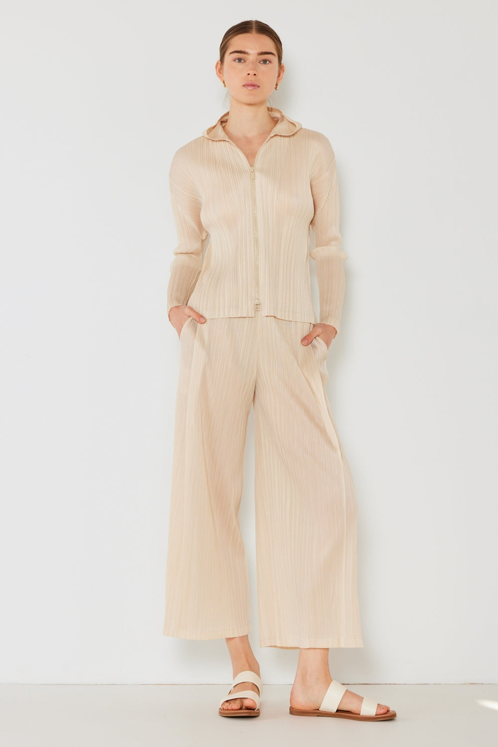 Marina West Elegance Pleated Wide-Leg Pants