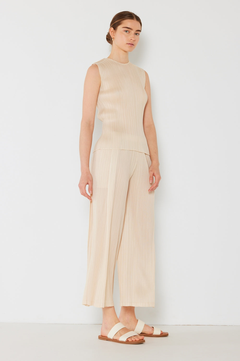 Marina West Elegance Pleated Wide-Leg Pants